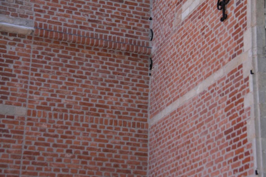 Kroon - handvorm baksteen - Spaans model rood nuance - Werk Leuven 3 Traditec-Handvorm-Spaanse-Steen-24x11x5-Bokrijk-