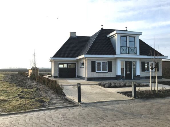 Traditec Keramische dakpiron kegel met bol referentie