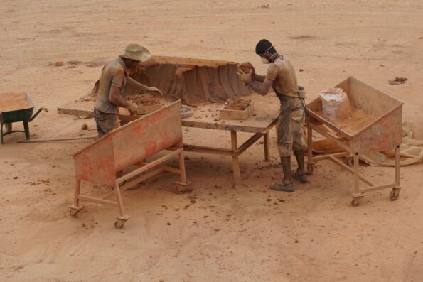 Traditec-handvorm-bakstenen-productie-1