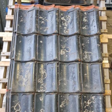 J, Kurstjens VH dakpan zwart verglaasd