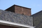 Kroon muurafdekker eenzijdige afloop – muurbreedte 30 cm – zwart verglaasd